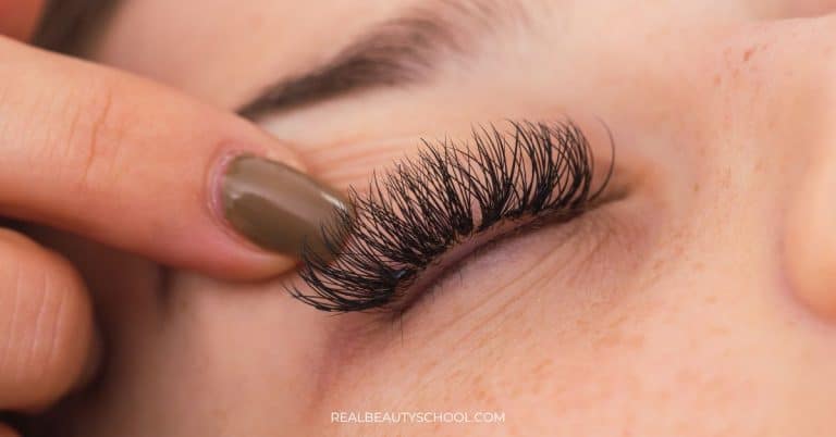 15 Best Fake Eyelashes For Beginners (Guide + Tips)