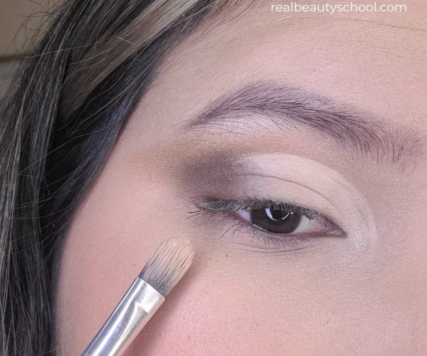 Half cut crease eyeshadow tutorial for beginners with pictures 