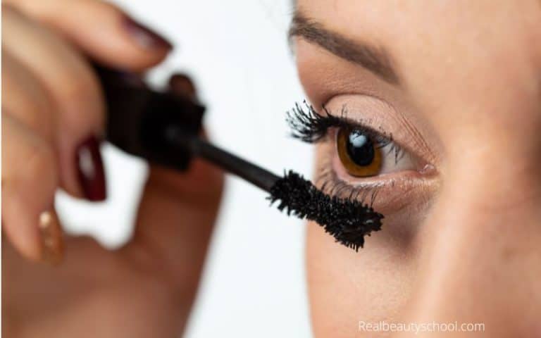 How To Apply Mascara Like A Pro Naturally And Without Clumps Real Beauty School 0680