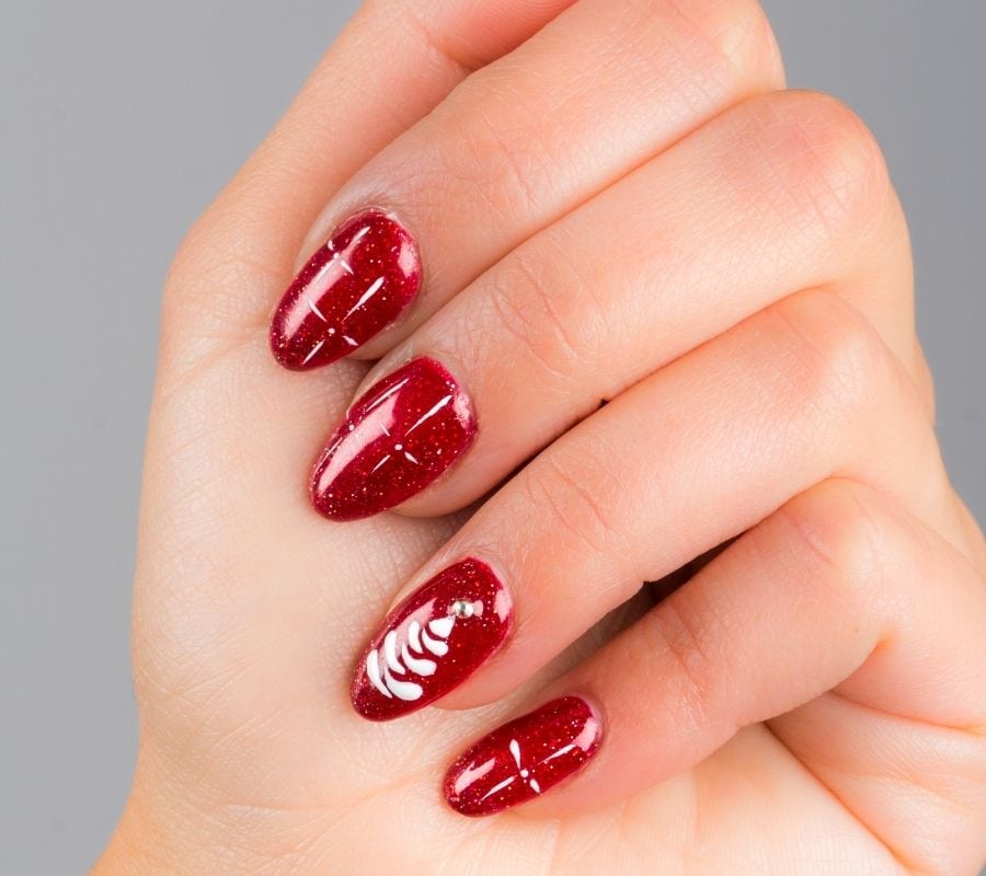 red and white Christmas nails