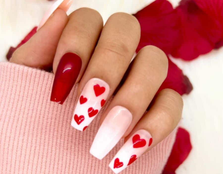 red and white nails 