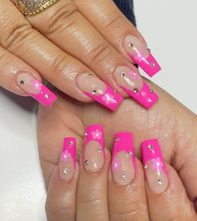 femenine pink french tips with flowers nail design