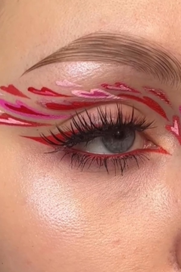Pink and red Hearts graphic eye look