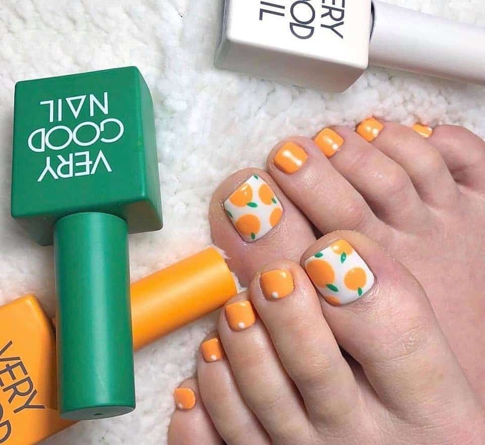 orange toe nails 