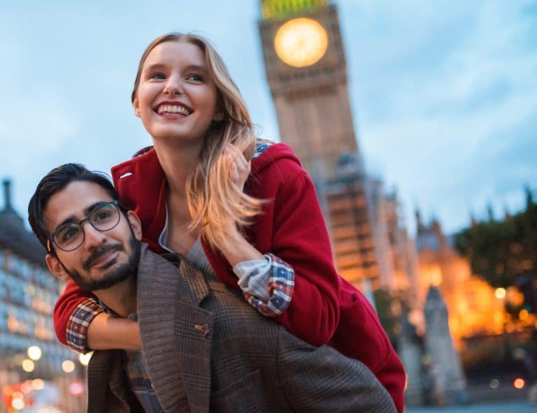 12 Date Night Beauty Tips to look & feel your best