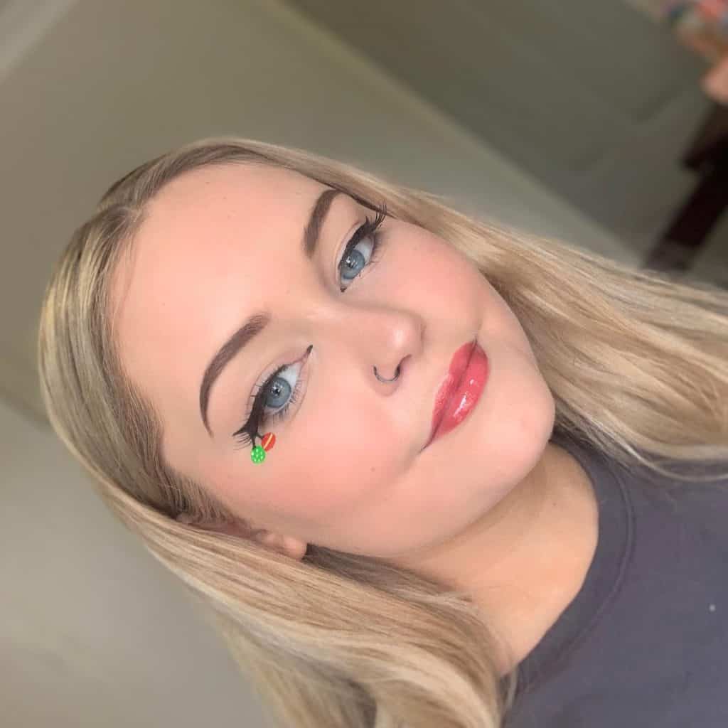 Christmas eyeliner