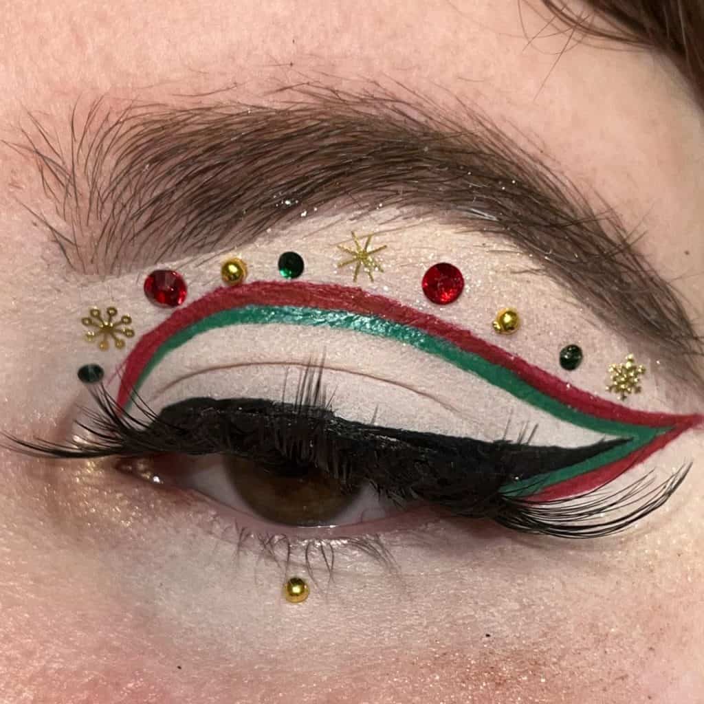 holiday Christmas eyeliner makeup 