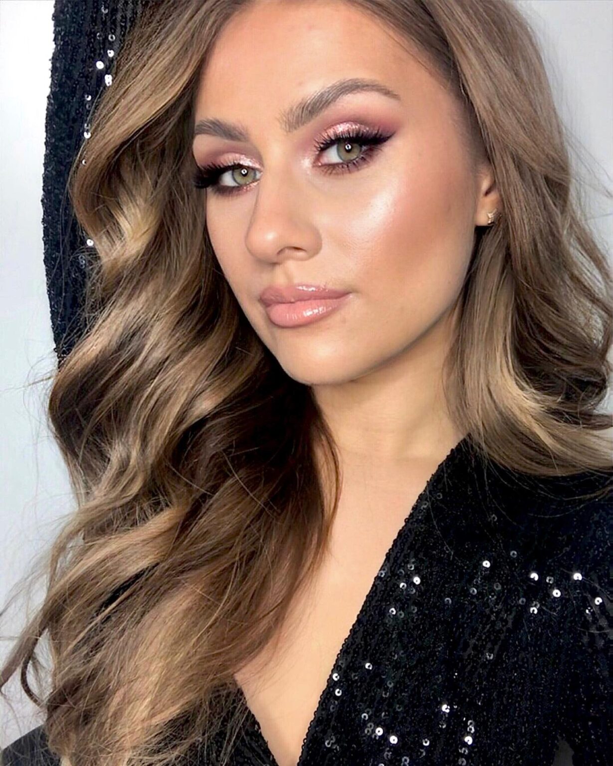 Glam Makeup Looks: Ideas tips to get the classy glam look like a pro