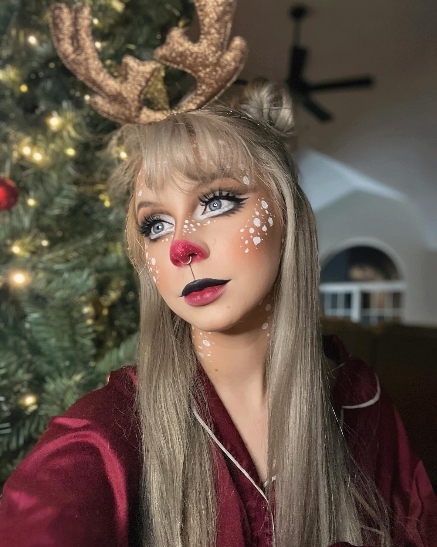10 Stunning Reindeer Makeup Ideas to Try This Holiday Season