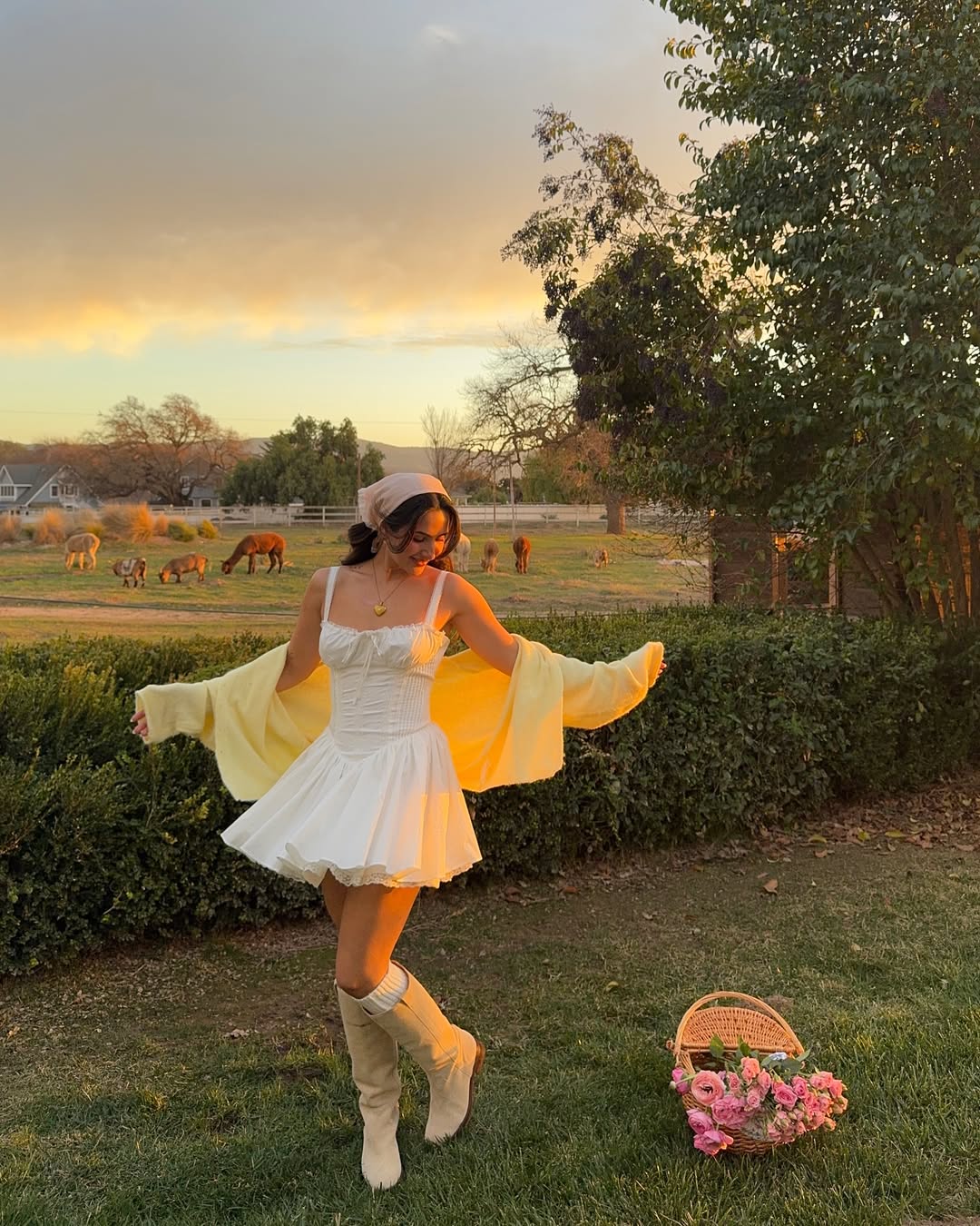 15+ Spring Outfit Ideas: Fresh, Feminine Looks to Refresh Your Style