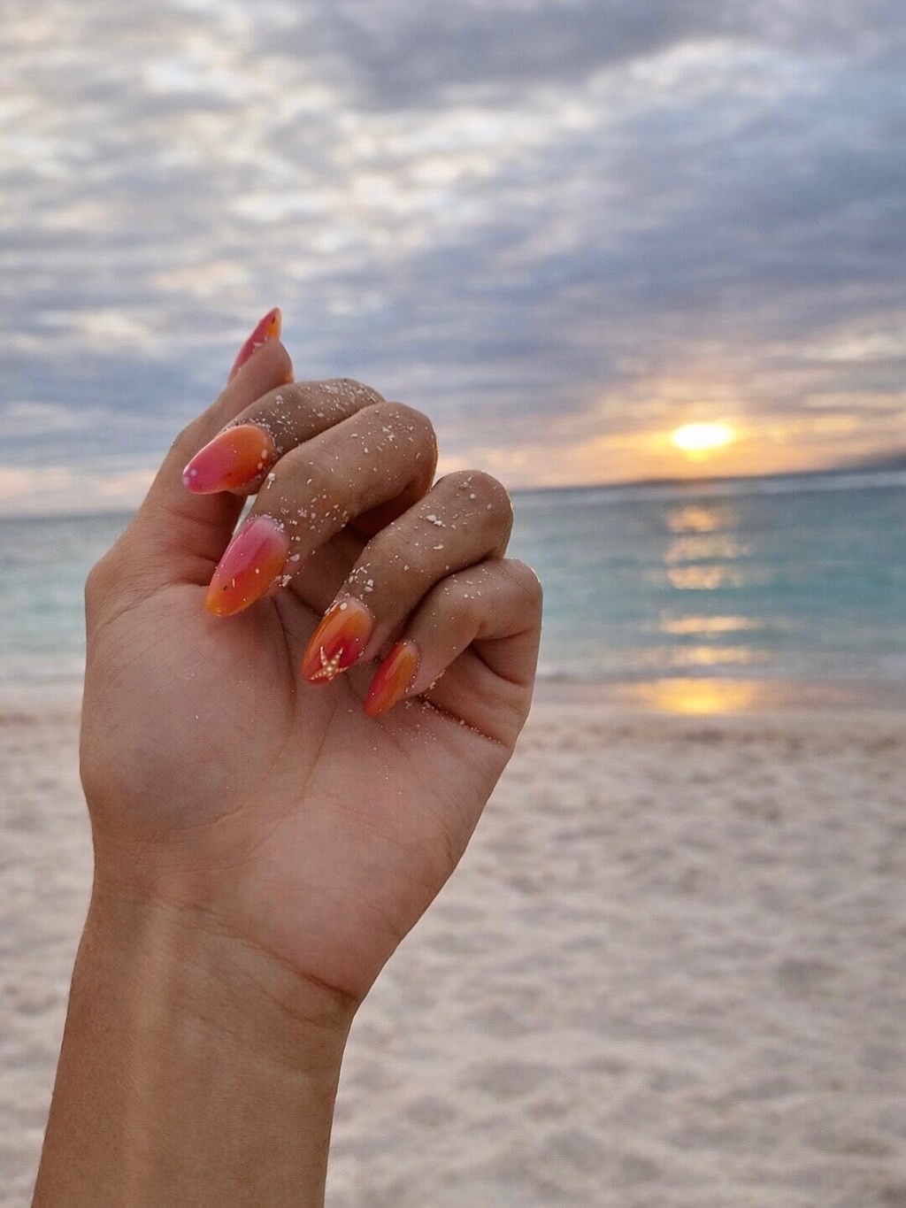 15 Stunning Beach Nails to try this Summer Vacation